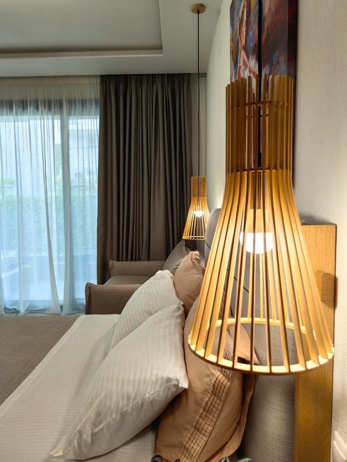 Wide Blue Luxury Boutique Suites Неос-Мармарас Екстер'єр фото