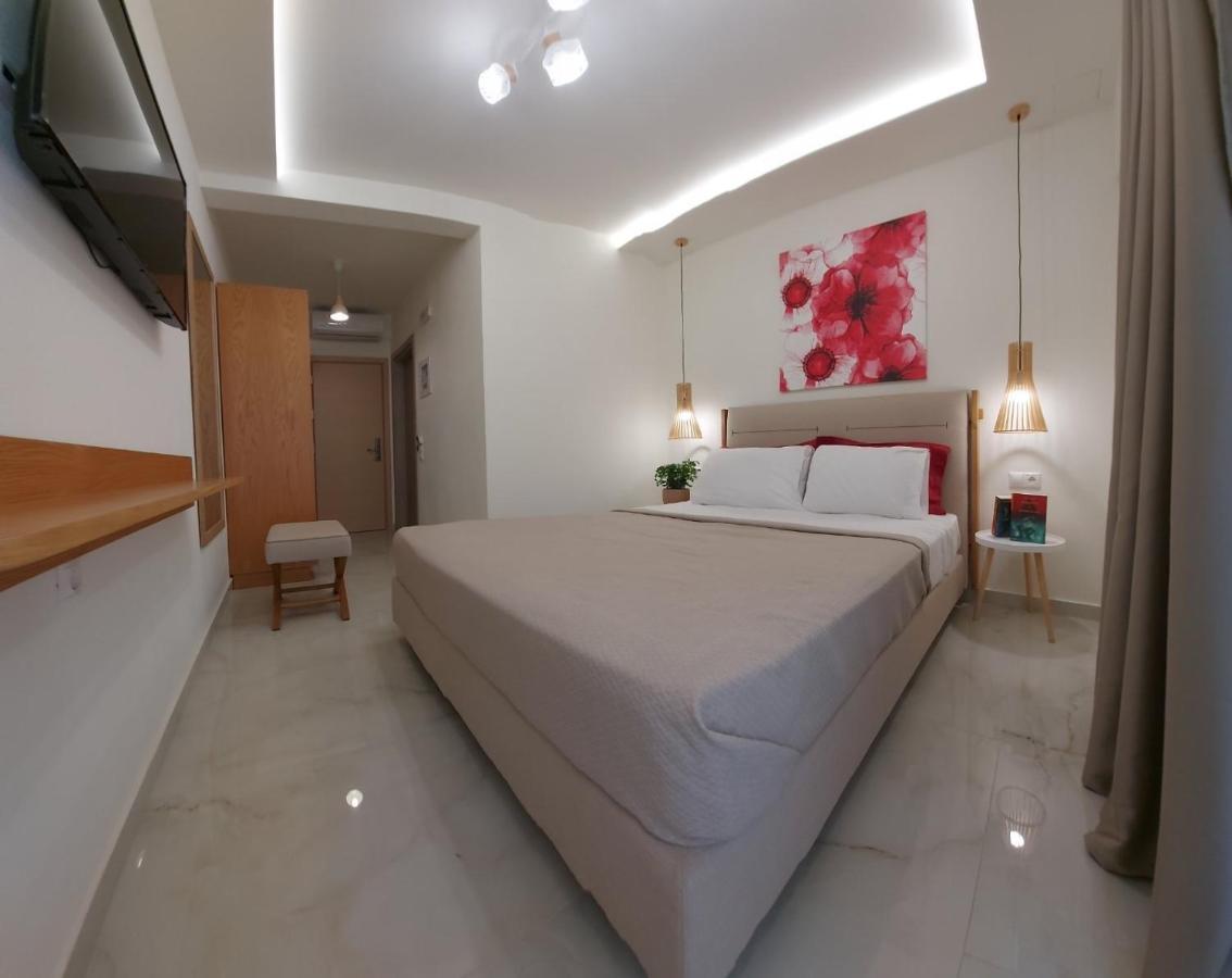 Wide Blue Luxury Boutique Suites Неос-Мармарас Екстер'єр фото