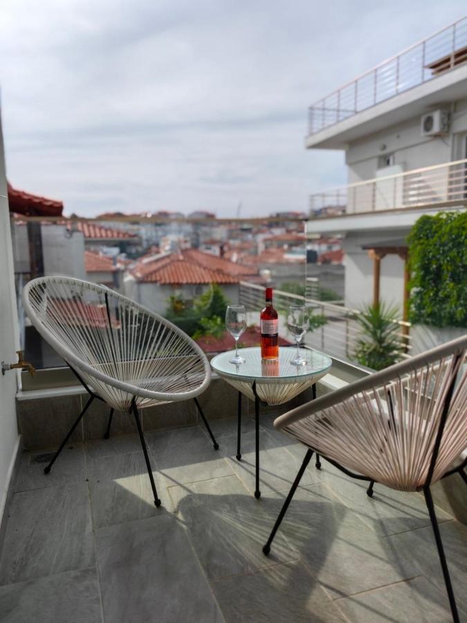 Wide Blue Luxury Boutique Suites Неос-Мармарас Екстер'єр фото