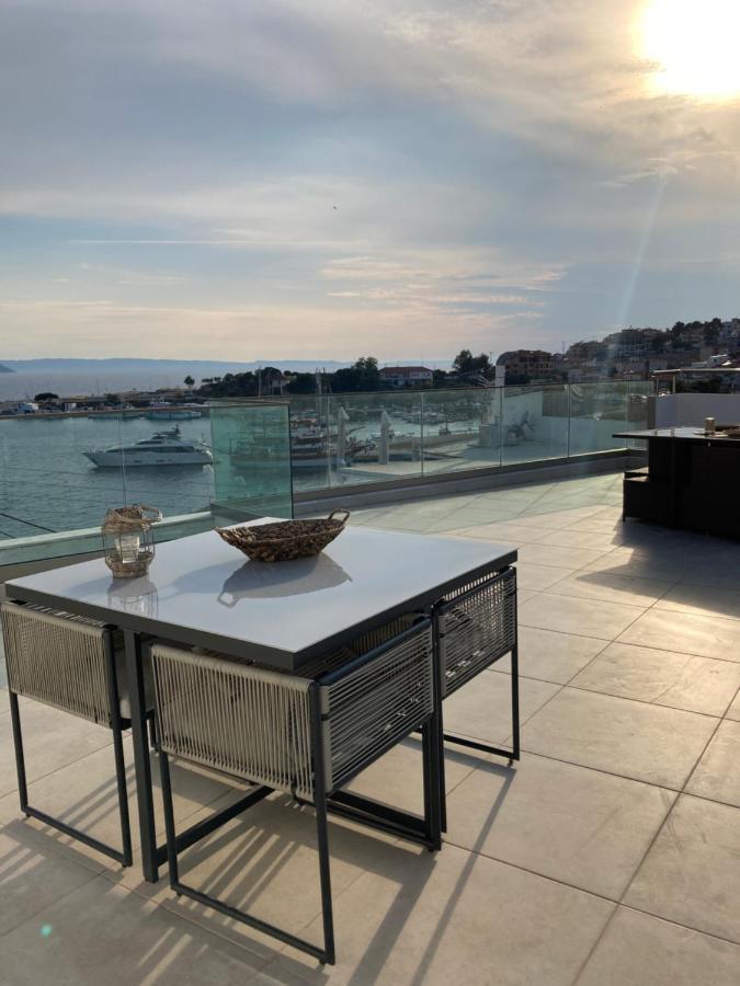 Wide Blue Luxury Boutique Suites Неос-Мармарас Екстер'єр фото