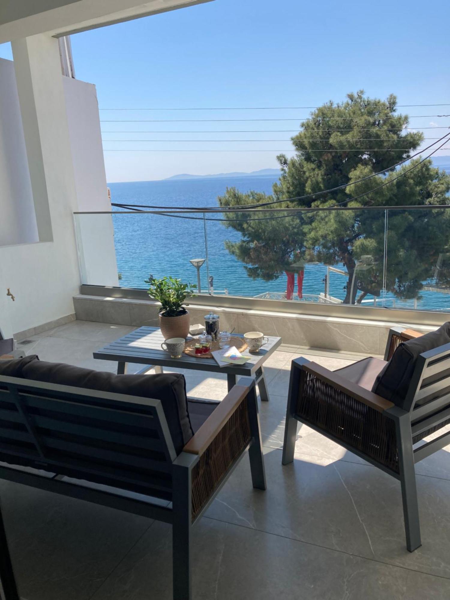 Wide Blue Luxury Boutique Suites Неос-Мармарас Екстер'єр фото
