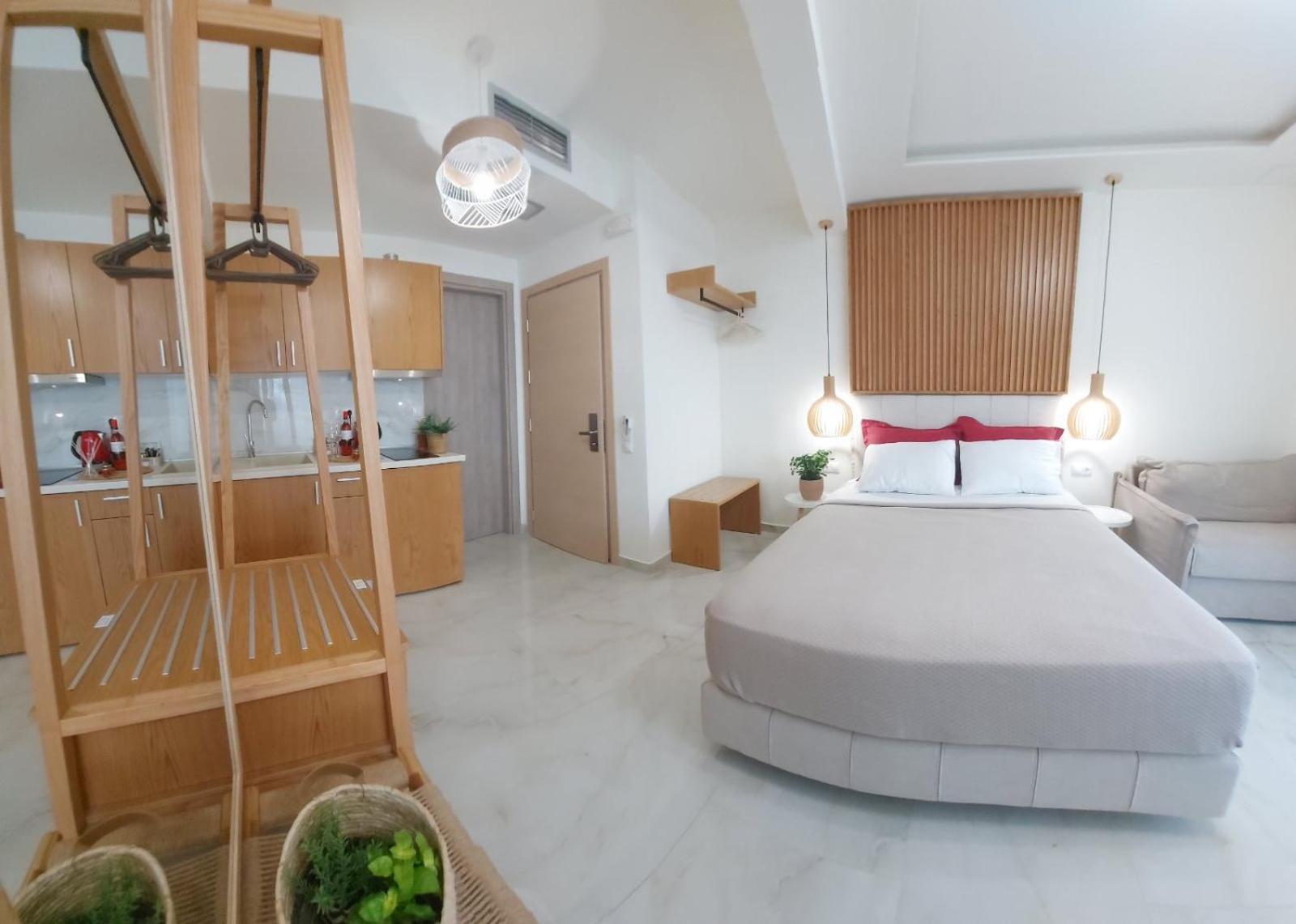 Wide Blue Luxury Boutique Suites Неос-Мармарас Екстер'єр фото