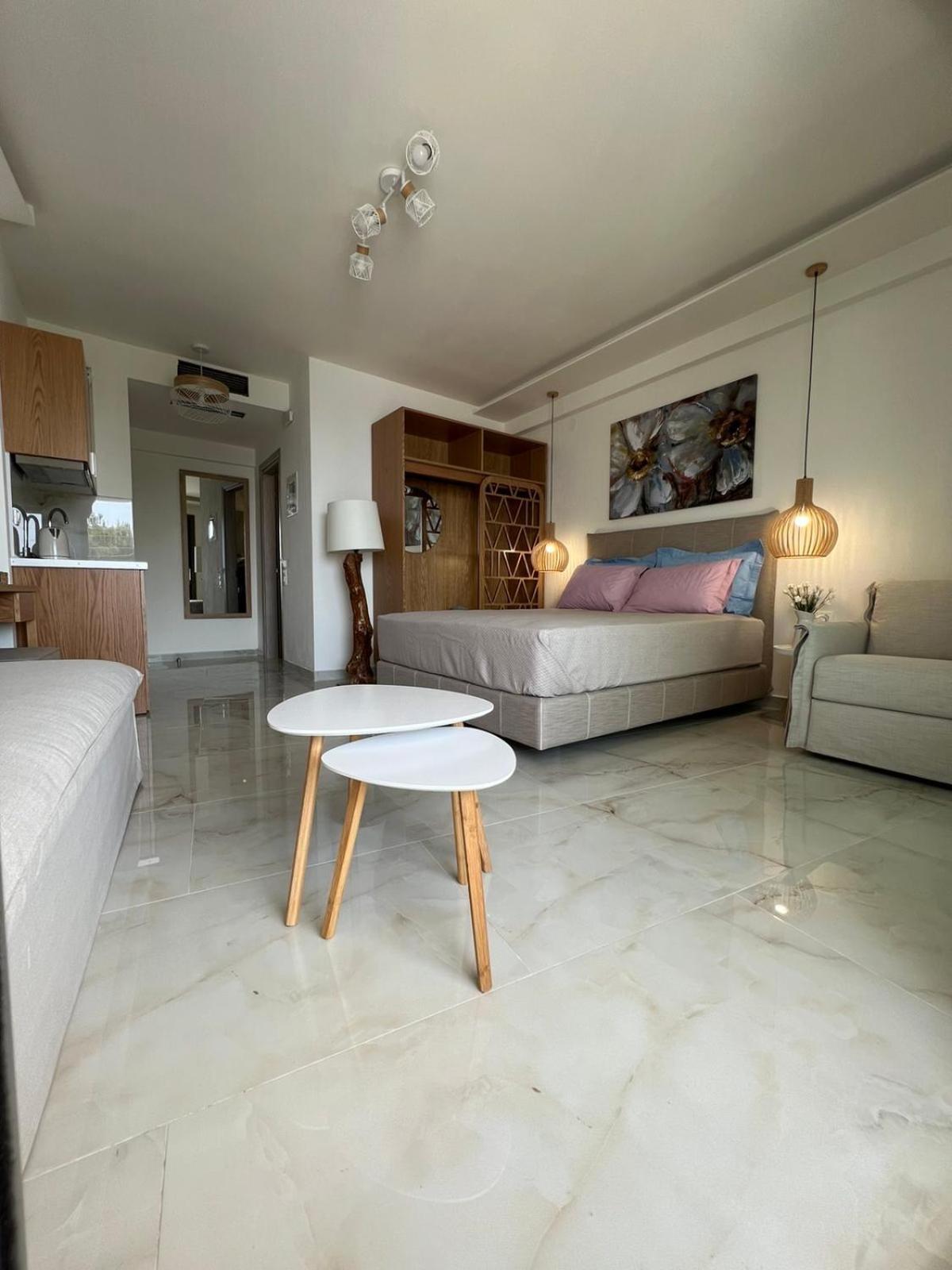 Wide Blue Luxury Boutique Suites Неос-Мармарас Екстер'єр фото
